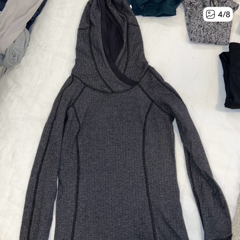 Lululemon Hooded Athletic Top - Picture 4 of 8